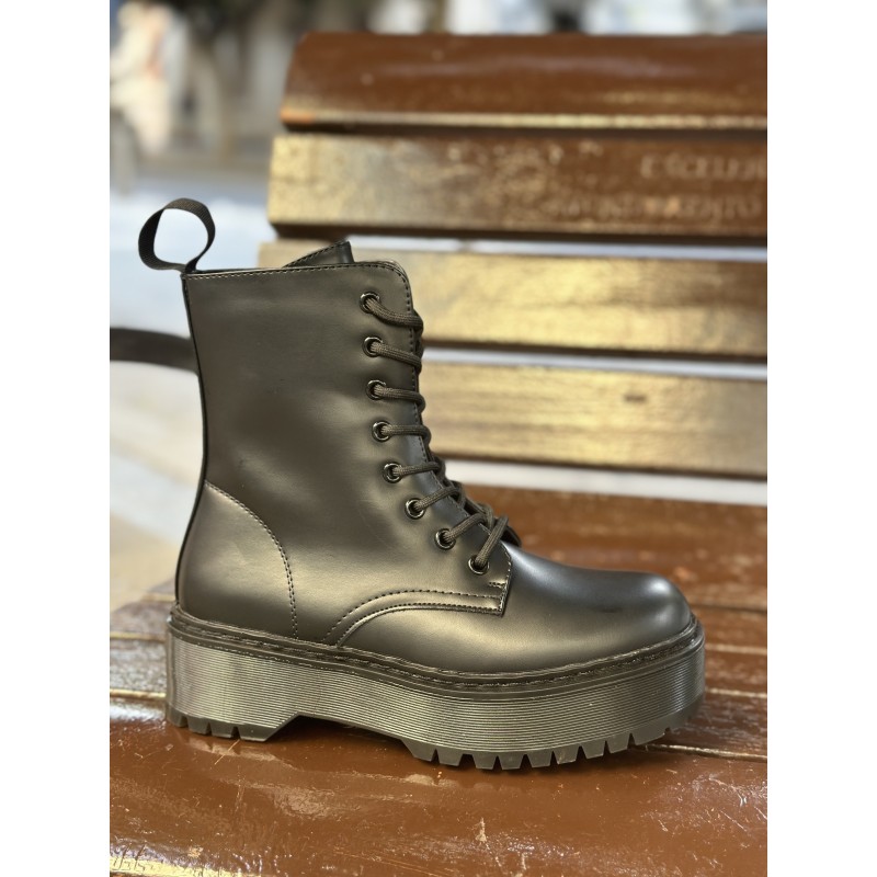 Botines militares