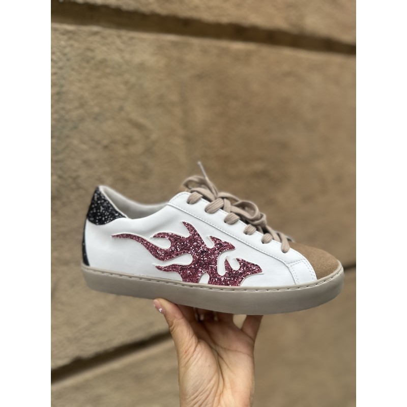 deportiva plana con plataforma baja