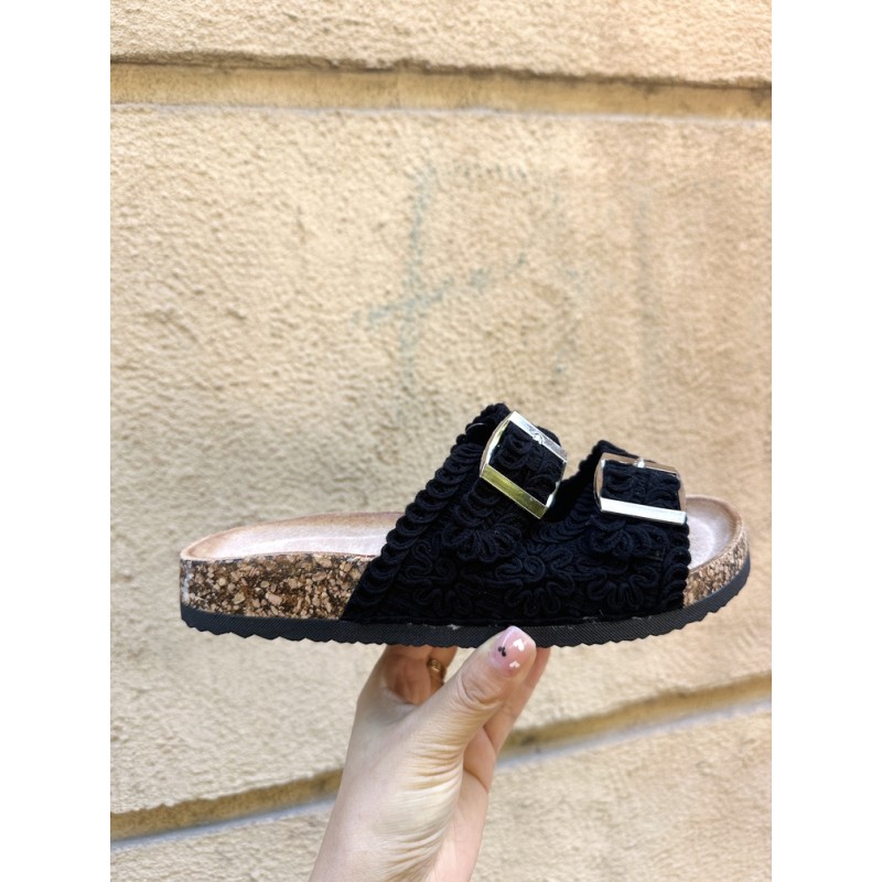 SANDALIAS CHANCLA PLANA BOHO- CHIC