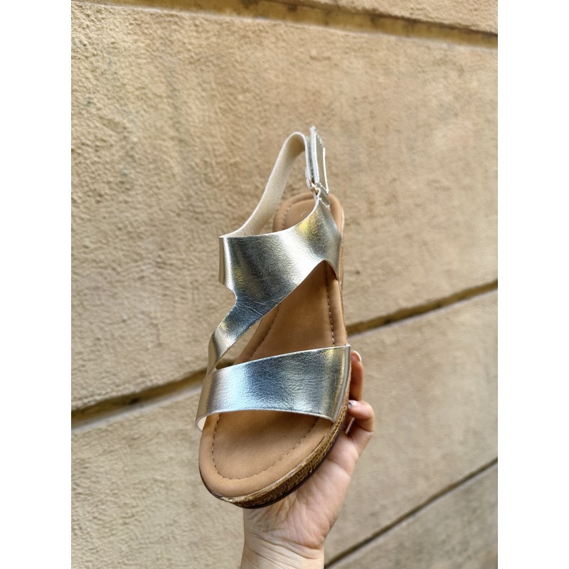 SANDALIAS CON CUÑA 2