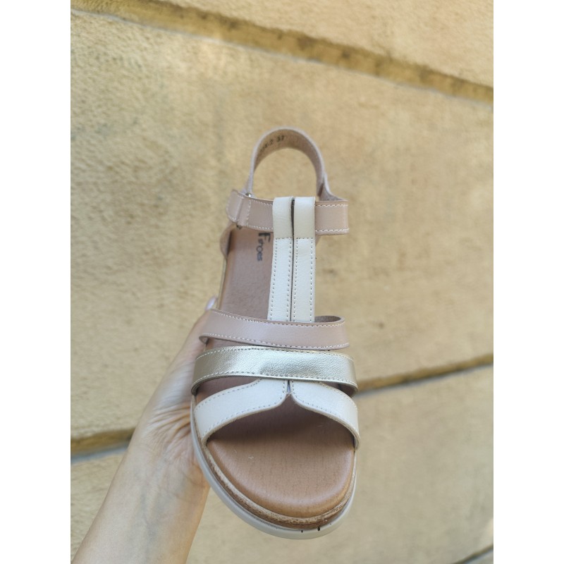 SANDALIAS CON CUÑA