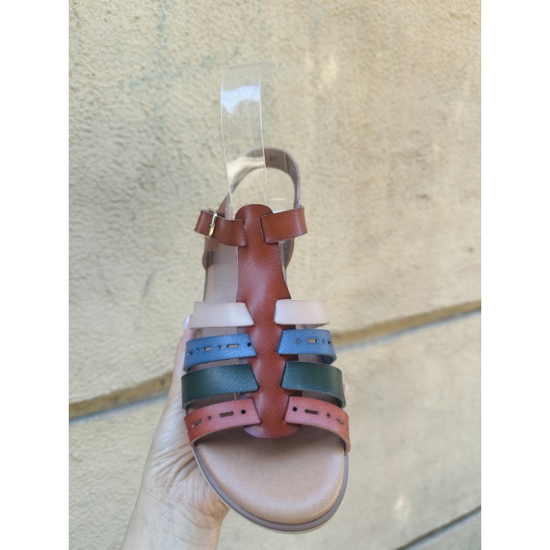 SANDALIA DE PLATAFORMA 2