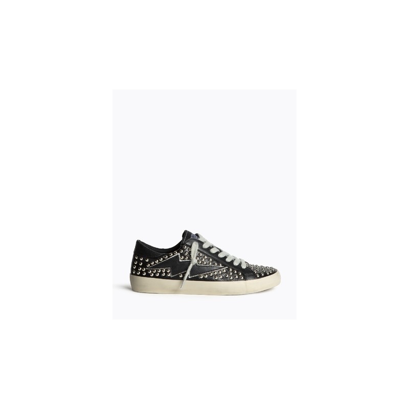 ZAPATILLAS CON TACHUELAS Y RAYO
