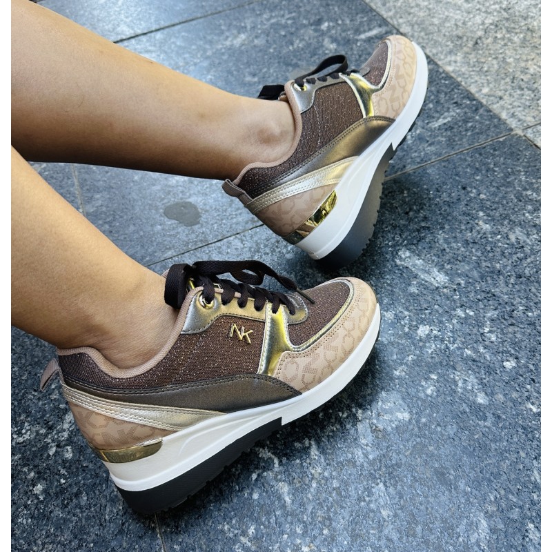 ZAPATILLAS CON CUÑA