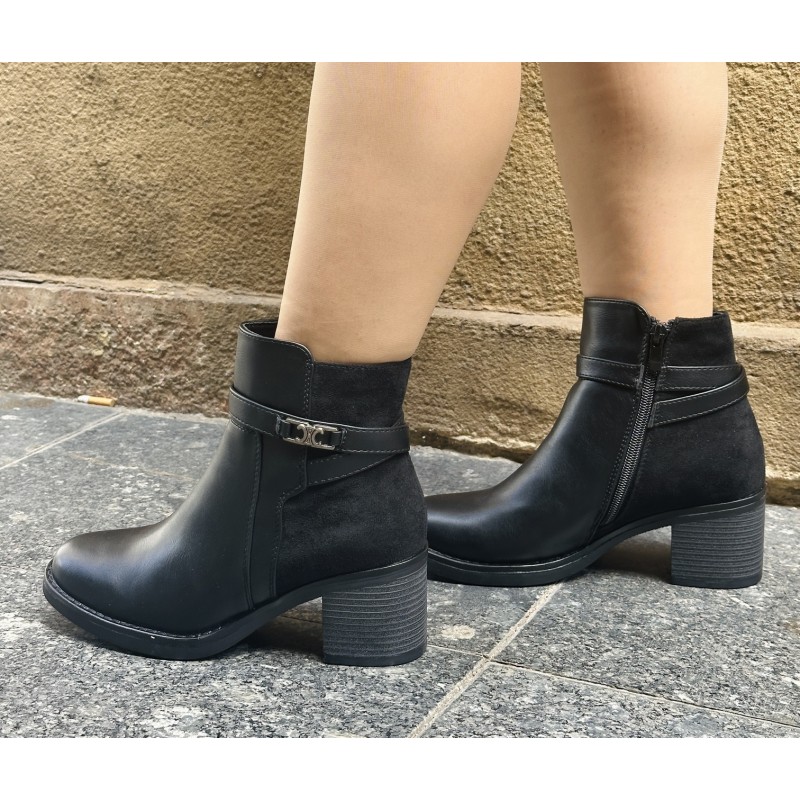BOTINES