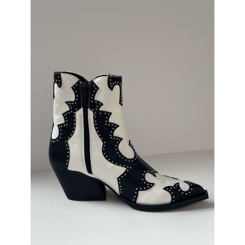 BOTÍN COWBOY TACHULAS BICOLOR