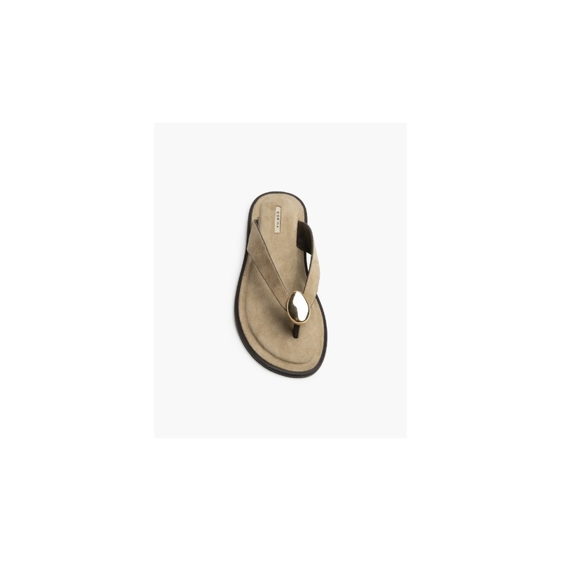CHANCLAS CON DEDO