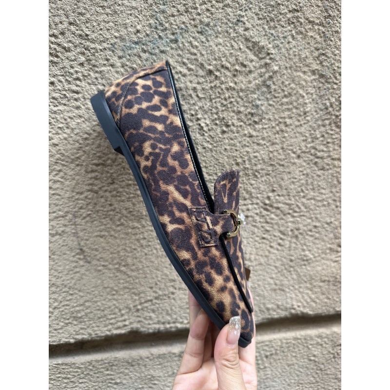 Moccasin de piel  y animalprint