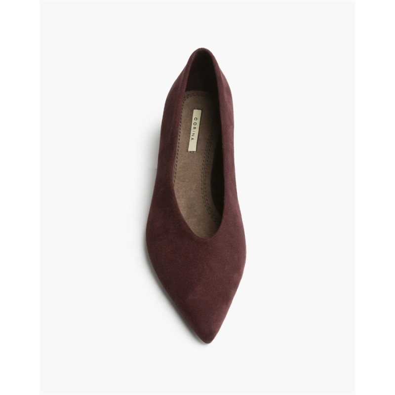 zapato con tacón bajo