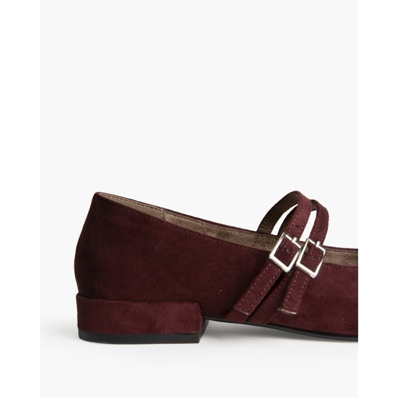 Zapatos Mary Jane de ante marrón, dos hebillas ajustables, tacón bajo, elegantes y cómodos para el día.