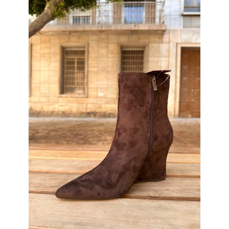 Botines de cuña con punta afilada,...