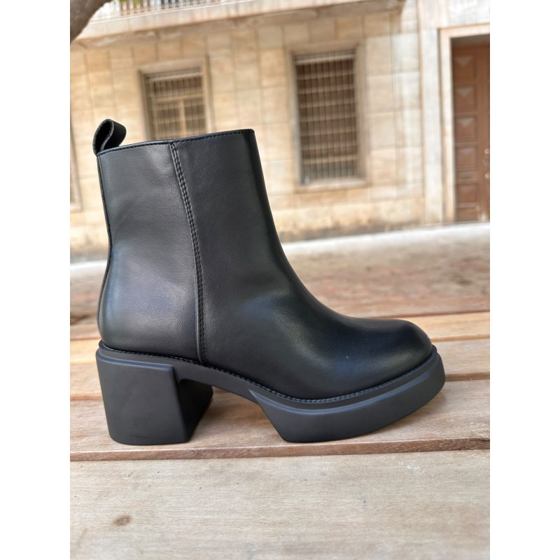 Botines de tacón grueso 2