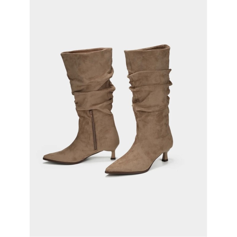 Botas altas con caña arrugada