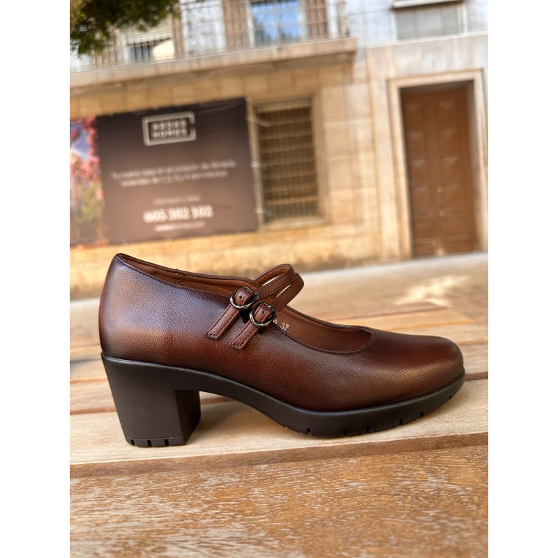 Zapato de taón