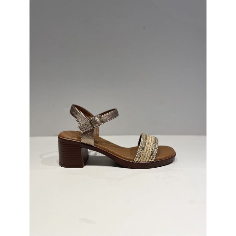 Sandalias tacón medio