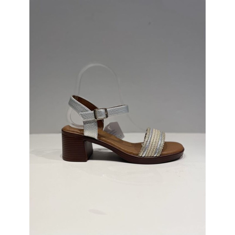 Sandalias tacón medio