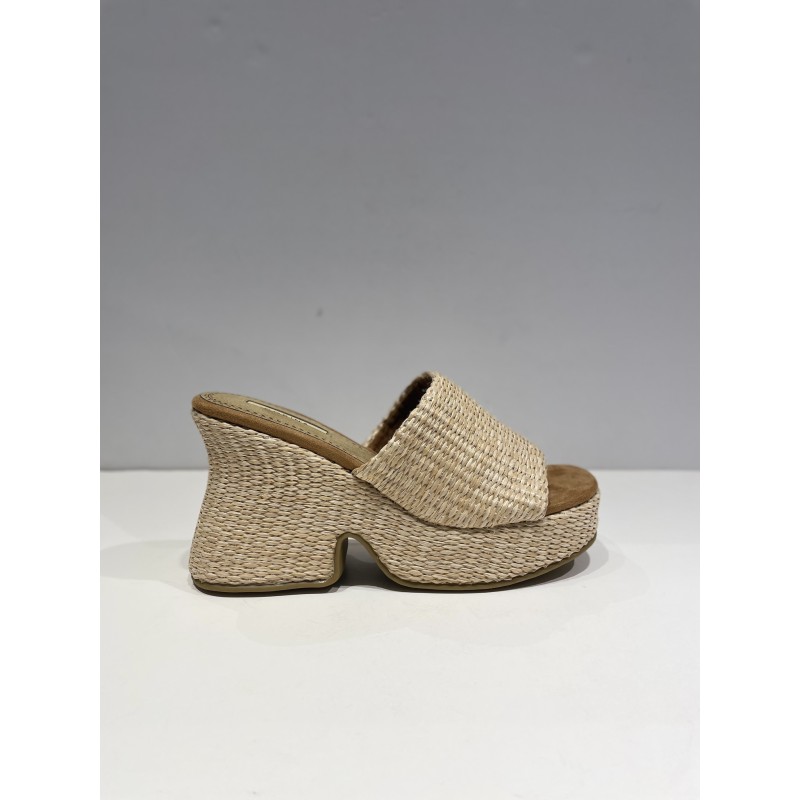 Zuecos plataforma rafia natural 2