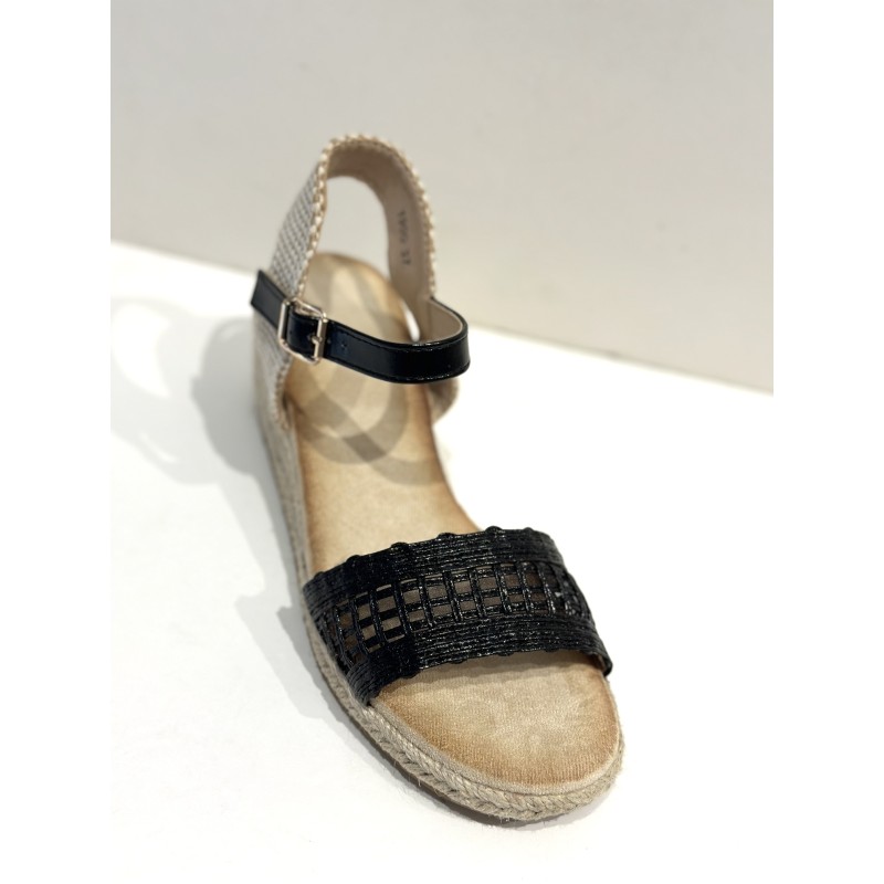Sandalia de cuña