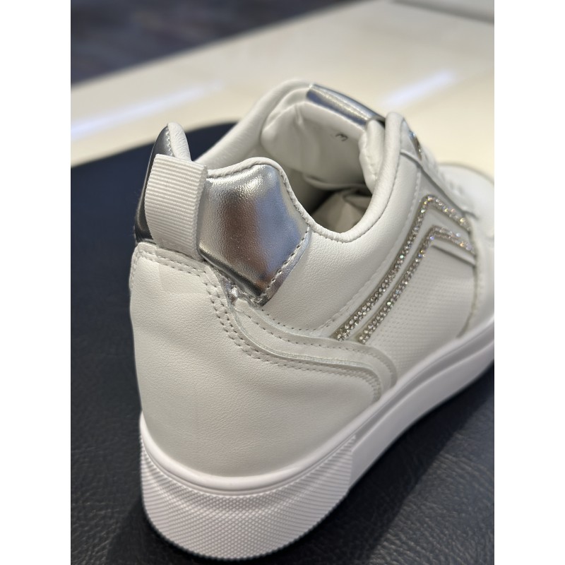 DEPORTIVAS CON CUÑA